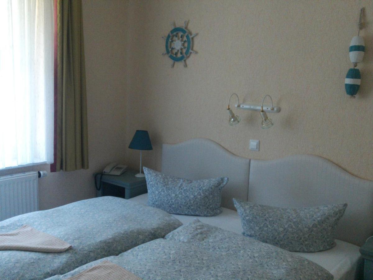 Landhotel Ostseetraum & Fewo Rostock Bilik gambar